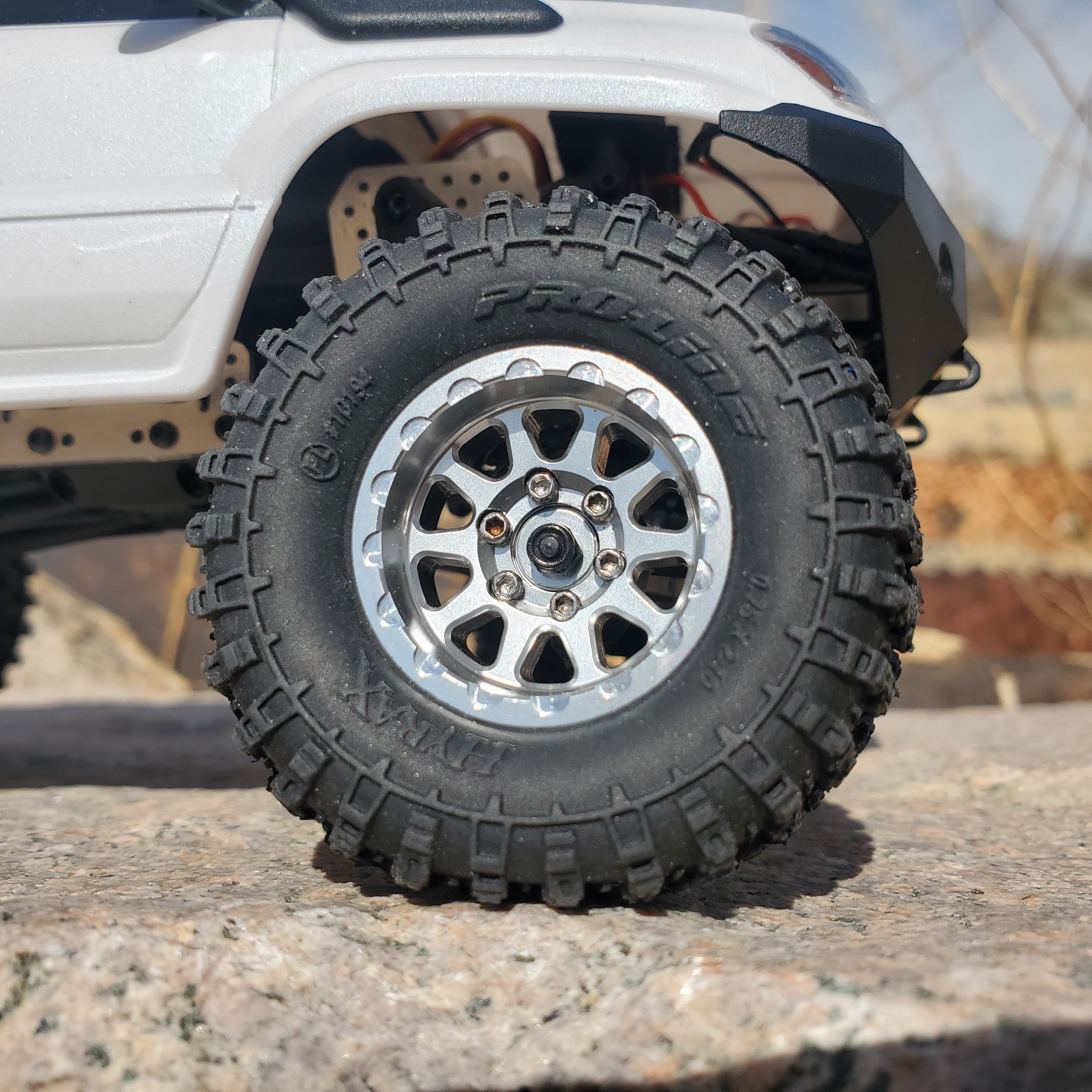 Royale 1.0 Beadlock Wheel with Brass Ring