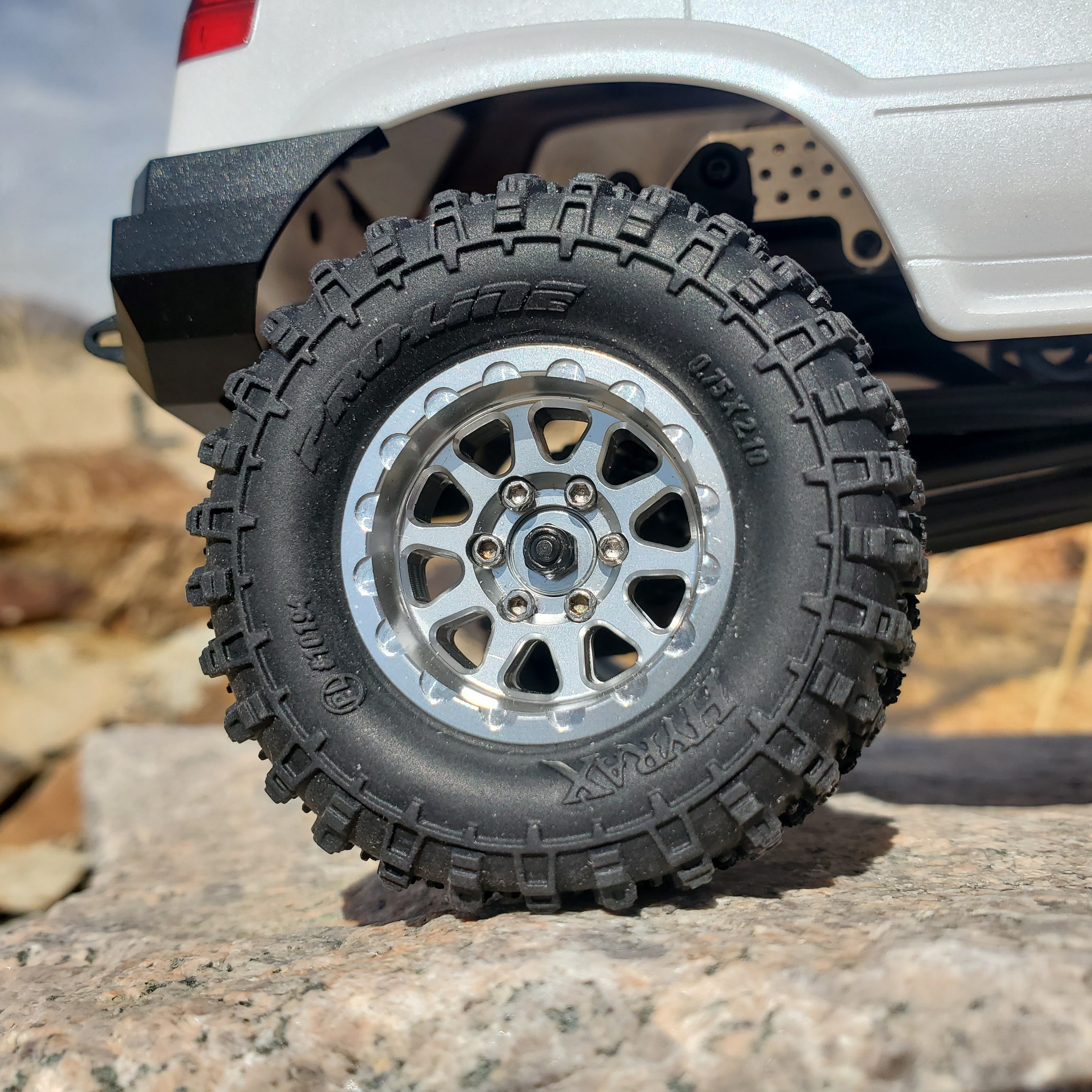 Royale 1.0 Beadlock Wheel with Brass Ring